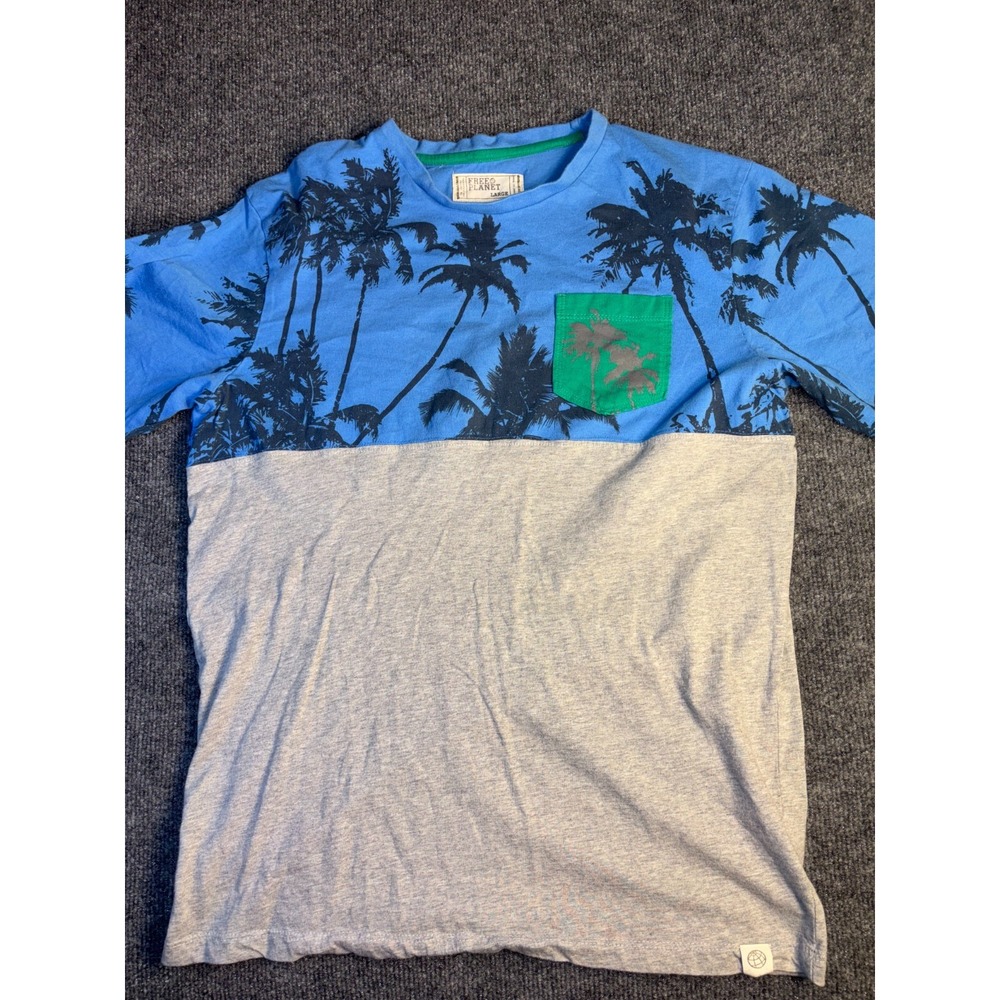 Free Planet T Shirt Boy Large Blue Gray Hawaiian Single Chest Pocket Crew Neck‎
